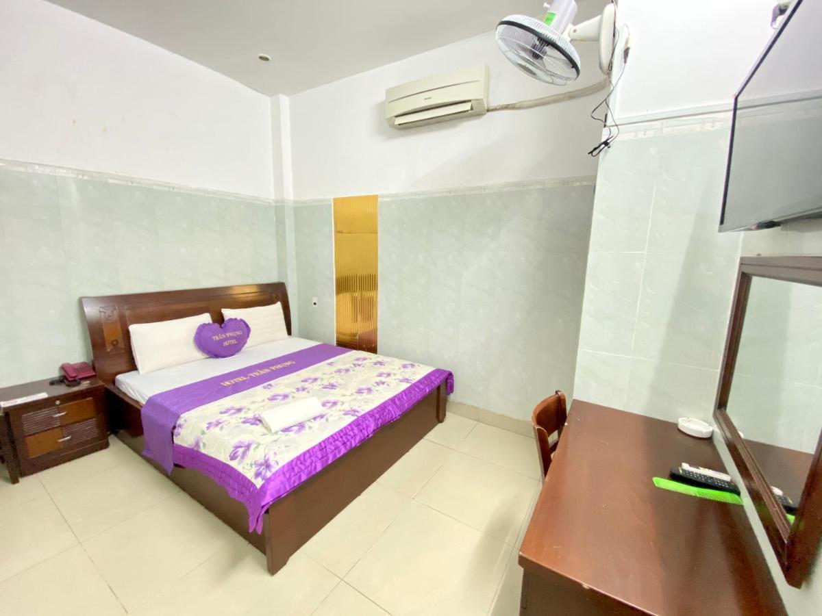 Tran Phung Hotel Хошимин Экстерьер фото